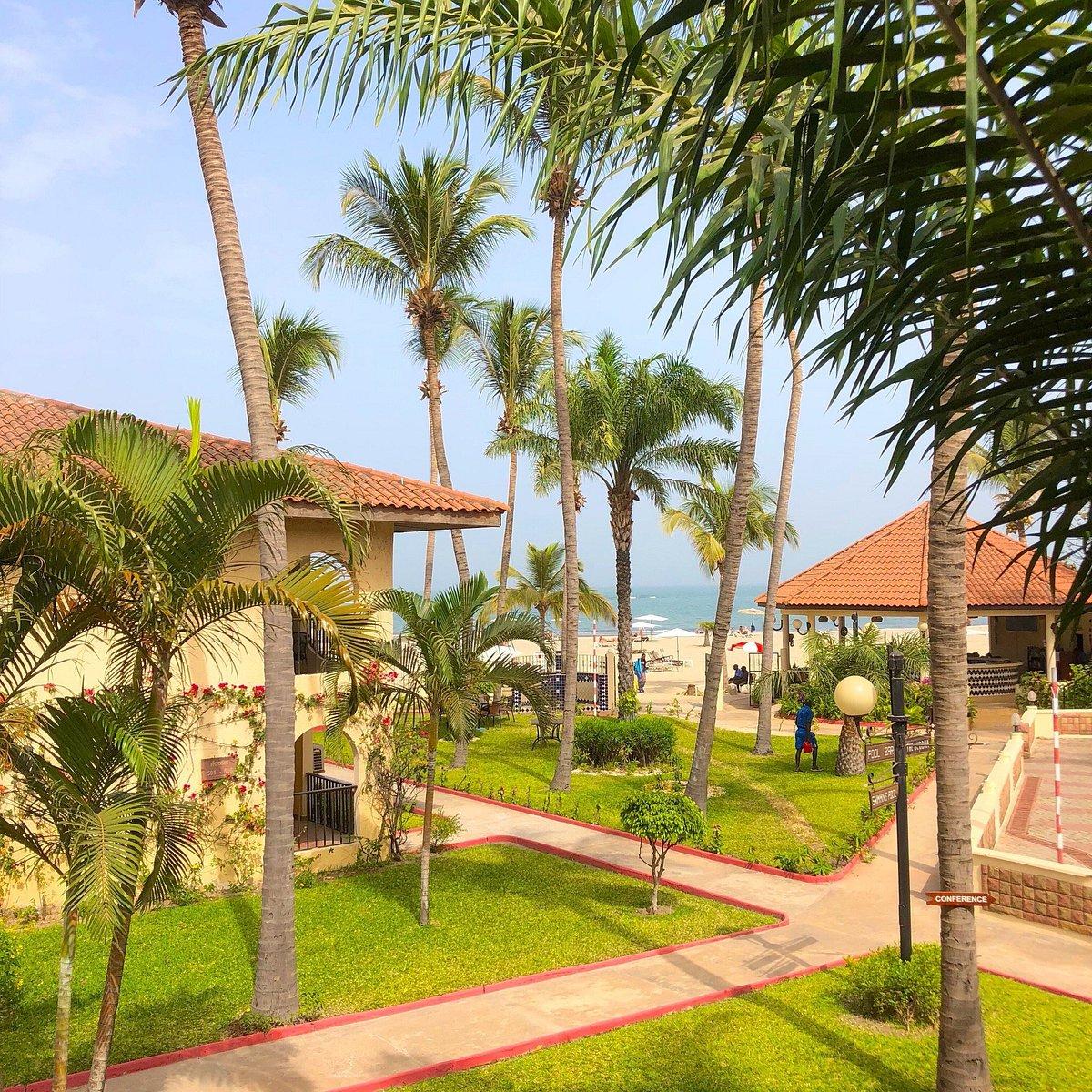 Ocean Bay Hotel & Resort Bakau Екстер'єр фото