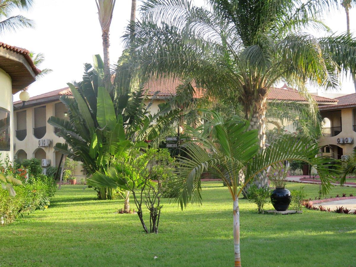 Ocean Bay Hotel & Resort Bakau Екстер'єр фото