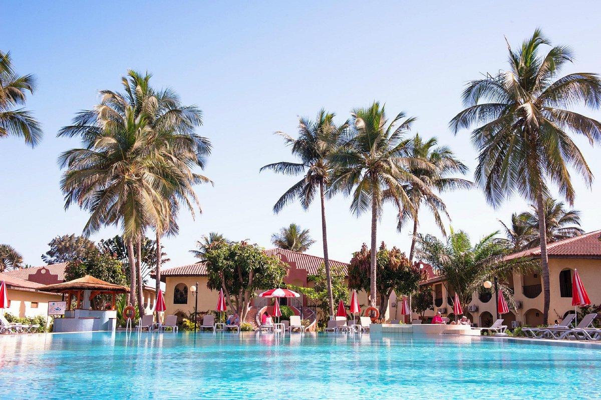 Ocean Bay Hotel & Resort Bakau Екстер'єр фото