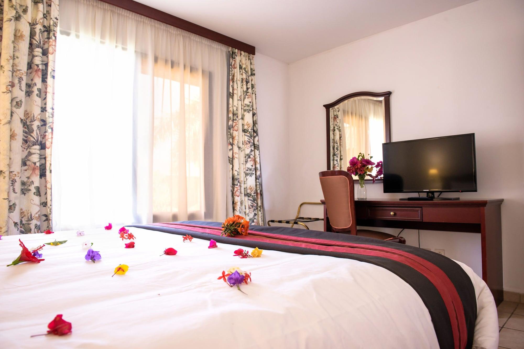 Ocean Bay Hotel & Resort Bakau Екстер'єр фото