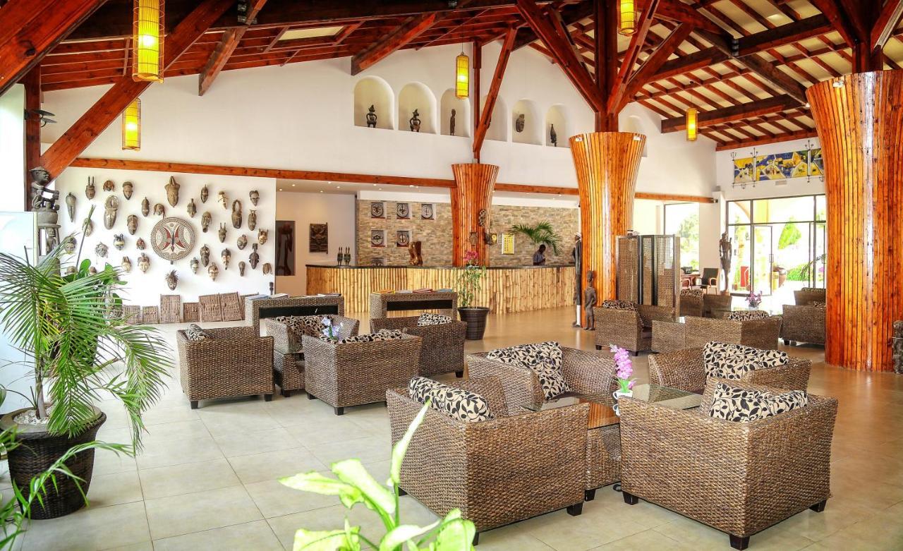 Ocean Bay Hotel & Resort Bakau Екстер'єр фото