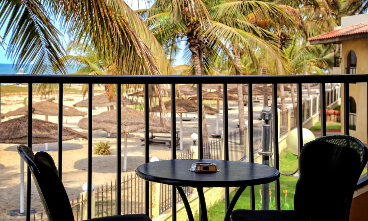 Ocean Bay Hotel & Resort Bakau Екстер'єр фото