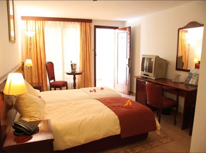 Ocean Bay Hotel & Resort Bakau Екстер'єр фото