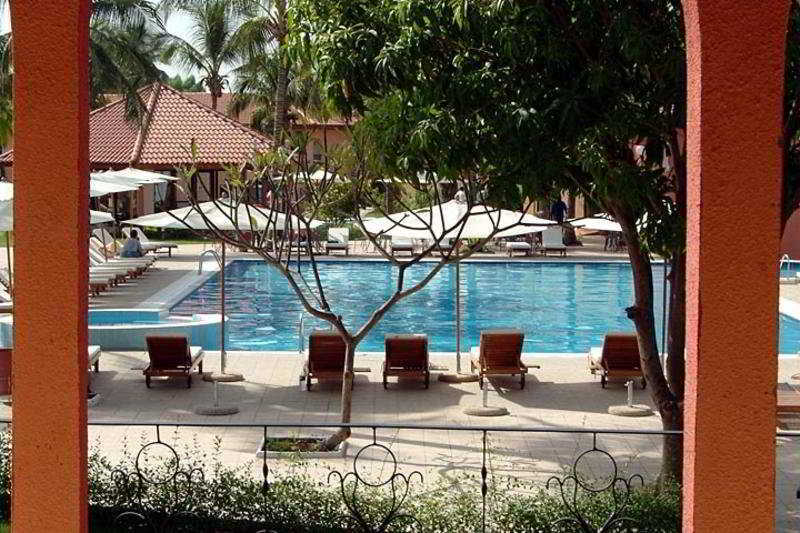 Ocean Bay Hotel & Resort Bakau Екстер'єр фото