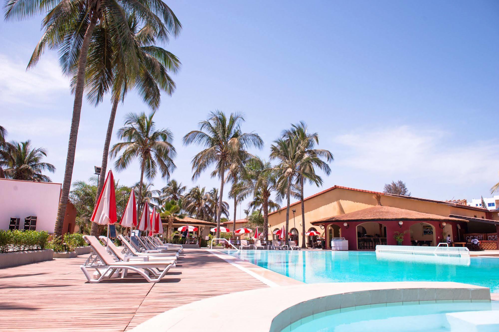 Ocean Bay Hotel & Resort Bakau Екстер'єр фото